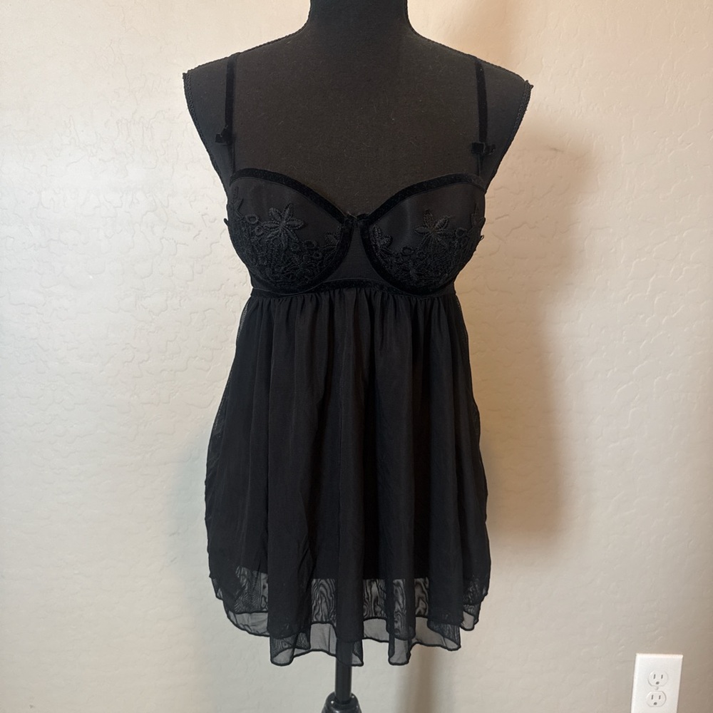Elegant Black Women's Babydoll Lingerie